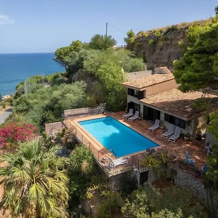 Stunning Seaview *