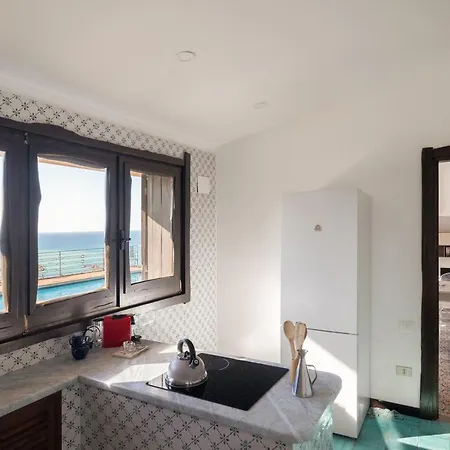 Willa Stunning Seaview